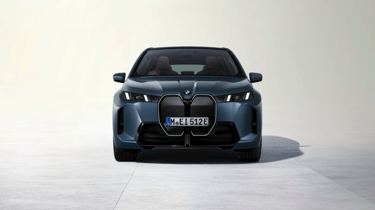 Ladeleistung des BMW iX xDrive 45 & Vergleich Konkurrenz