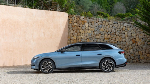 Muss ein Elektroauto ein E-Kennzeichen haben?