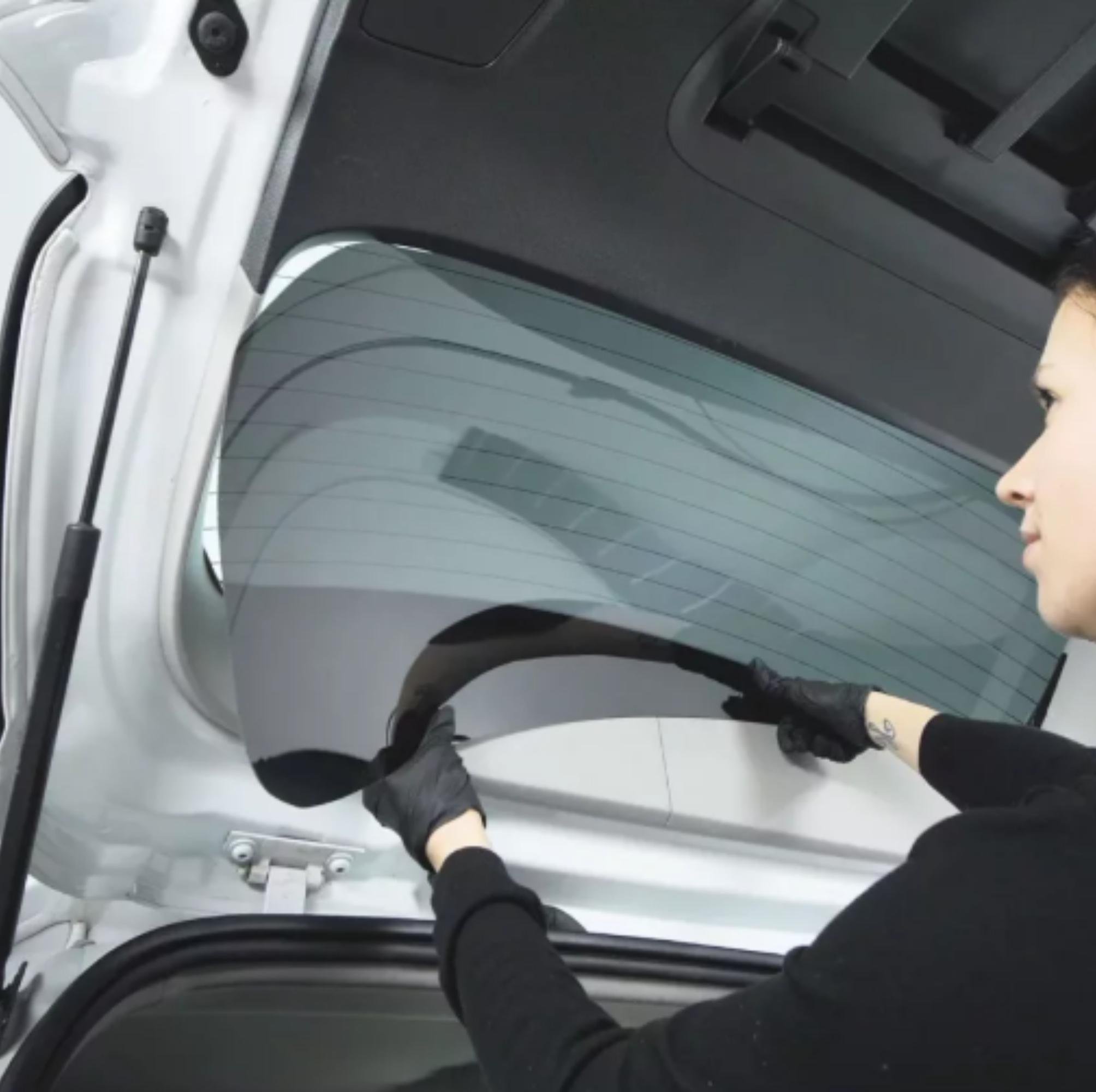 Sonnenschutz passend für Cupra Born– Effektive Scheibentönung ohne Folie