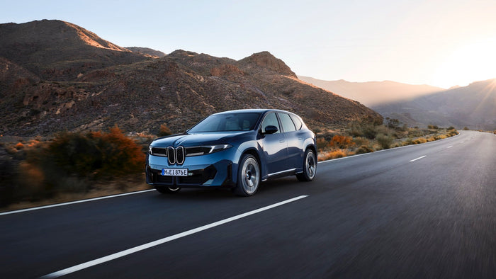 BMW iX3 50 xDrive: Serienmäßige Wärmepumpe für mehr Effizienz