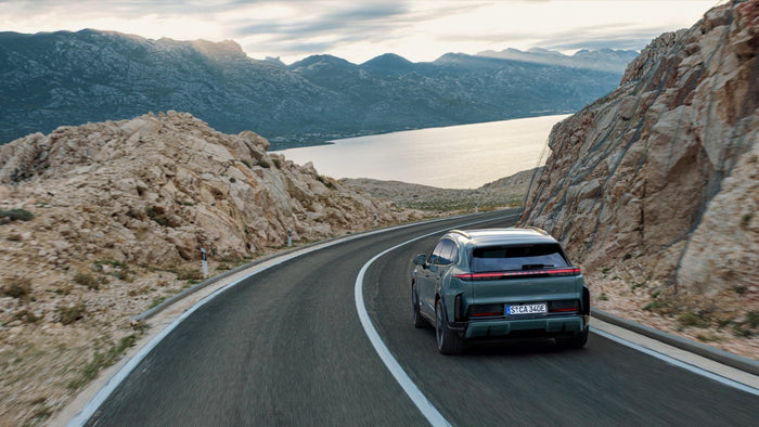 Porsche Cayenne Turbo Electric Bidirektionales Laden alle Details