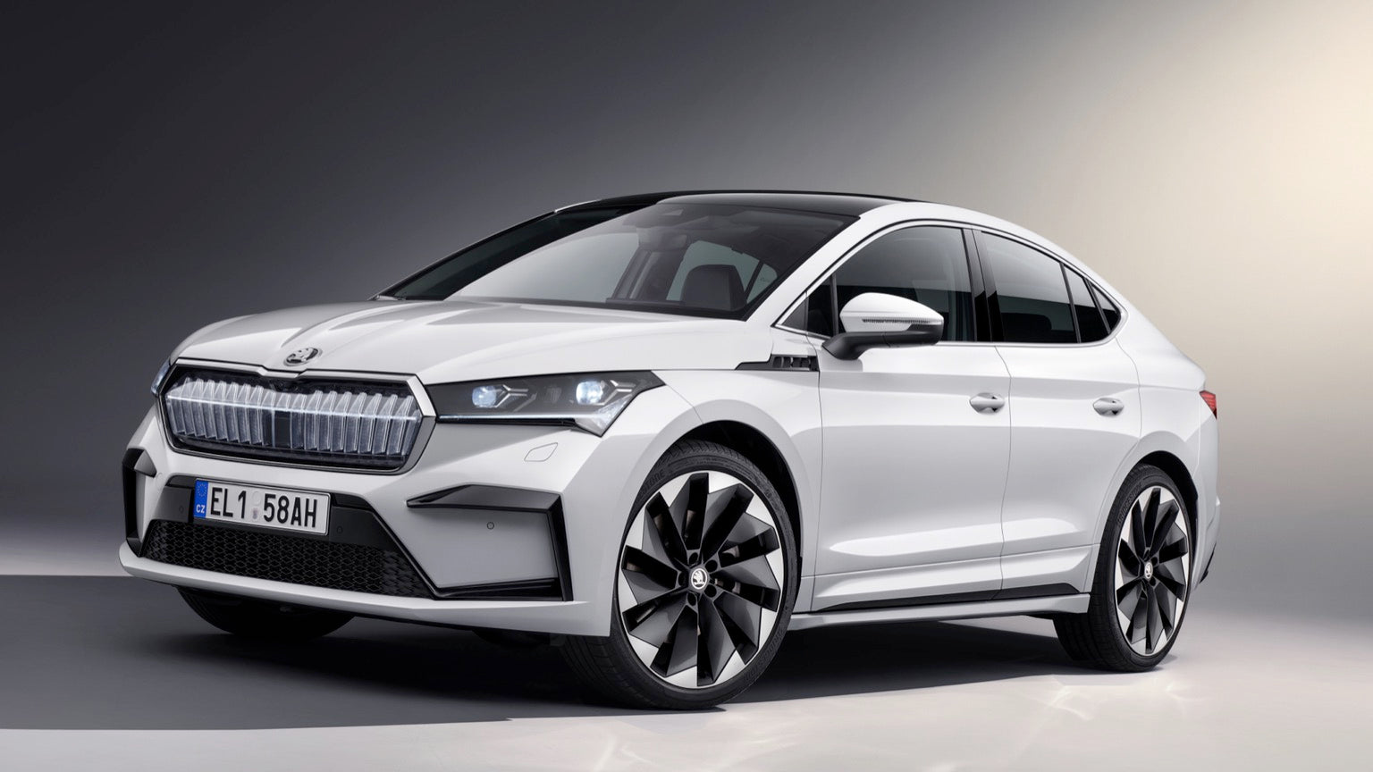 Der Skoda Enyaq 85: Maße, Gewichte und ein Vergleich mit dem Tesla Model Y